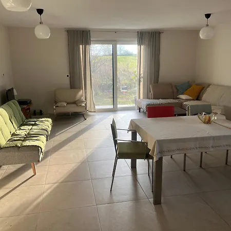 Апартаменты House