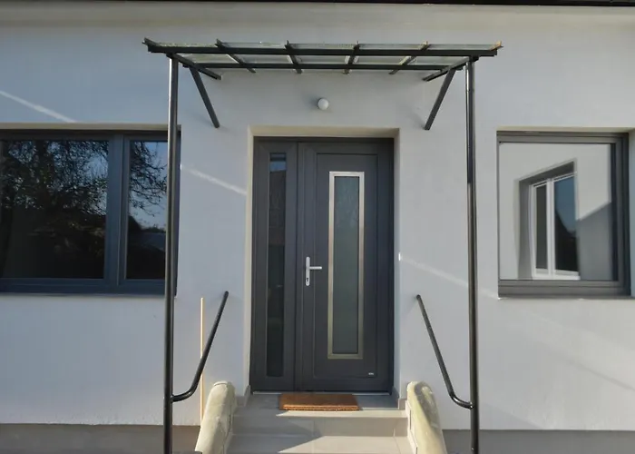 House Jelenec